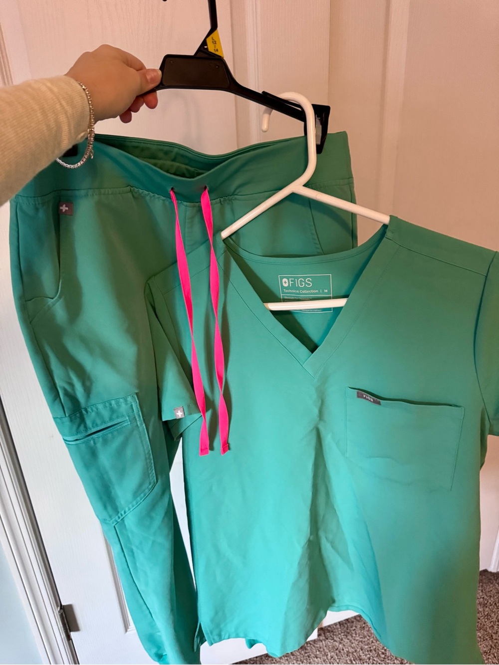 Surgical Green Figs size medium/medium petite